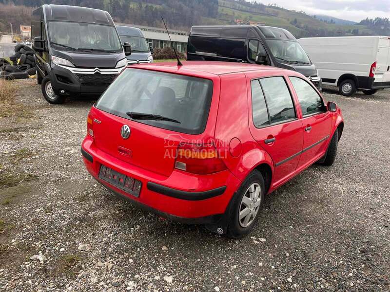 Branici zadnji, prednji za Volkswagen Golf 4