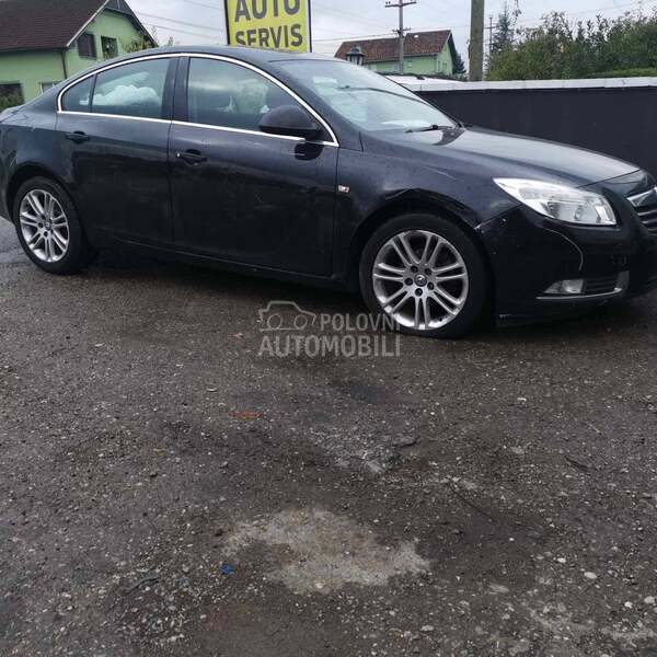 Opel Insignia 2.0 d 2010. god. -  kompletan auto u delovima