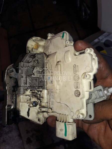 8p c6 unutrasnja brava za Audi A3, A4, A6 od 2001. do 2013. god.