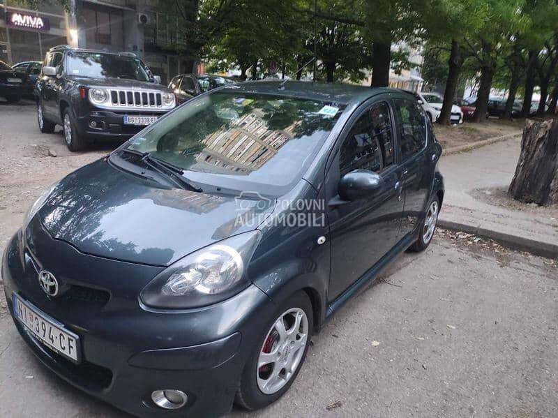 Toyota Aygo 2007. god. -  kompletan auto u delovima