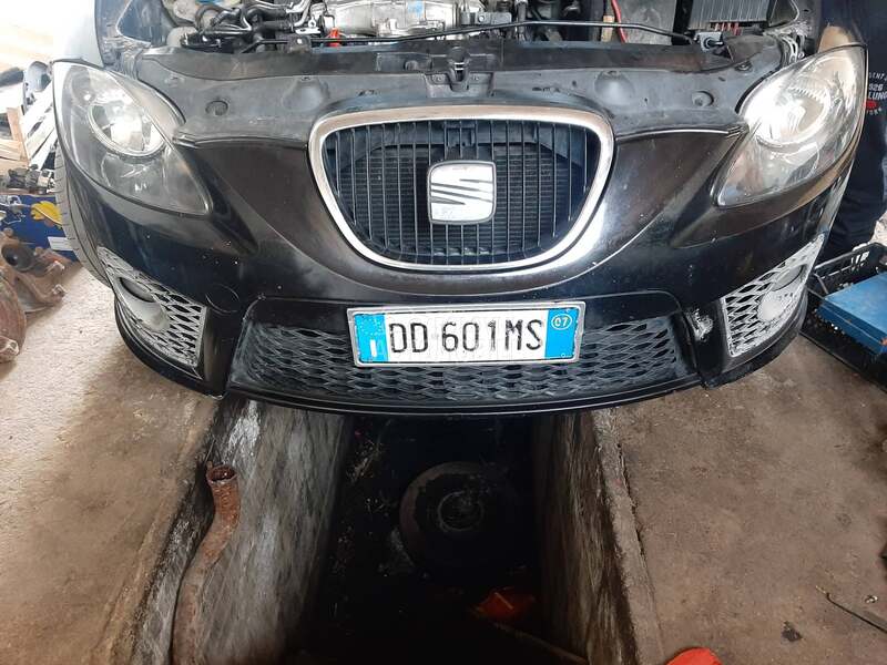 Branik prednji FR za Seat Leon od 2005. do 2010. god.