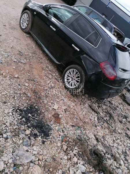 Vrata i Staklo za Fiat Bravo od 2000. do 2011. god.