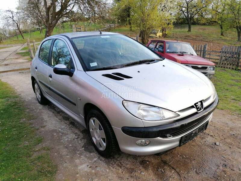 Krilo ezr za Peugeot 206 od 1998. do 2009. god.