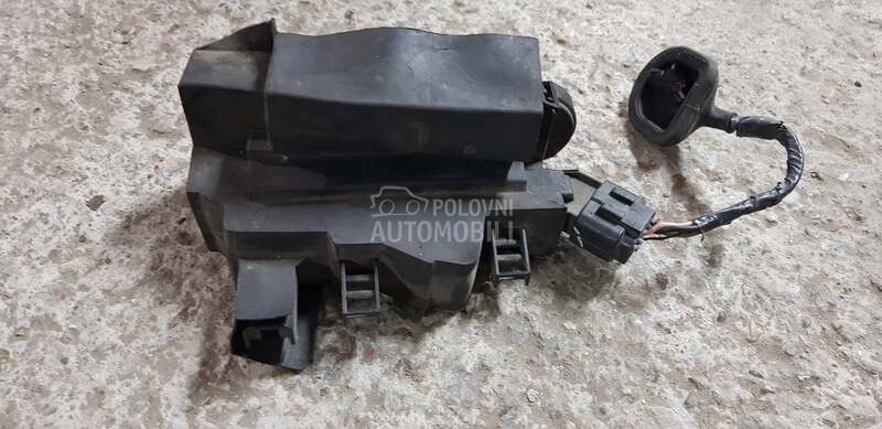 Centralna brava za Fiat Croma
