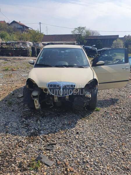 Lancia Ypsilon 2005. god. -  kompletan auto u delovima