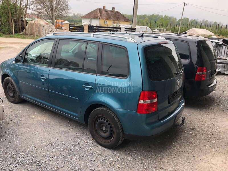 ZADNJE STAKLO za Volkswagen Touran od 2003. do 2010. god.