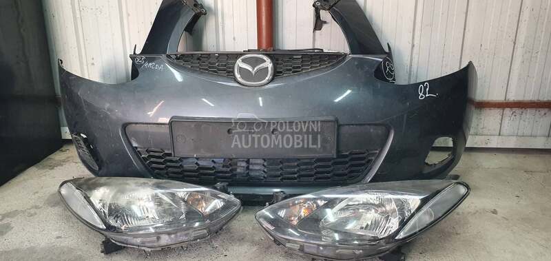 Mazda 2 -  kompletan auto u delovima