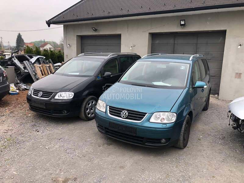 PREDNJA DESNA VRATA vise boja za Volkswagen Touran od 2003. do 2010. god.