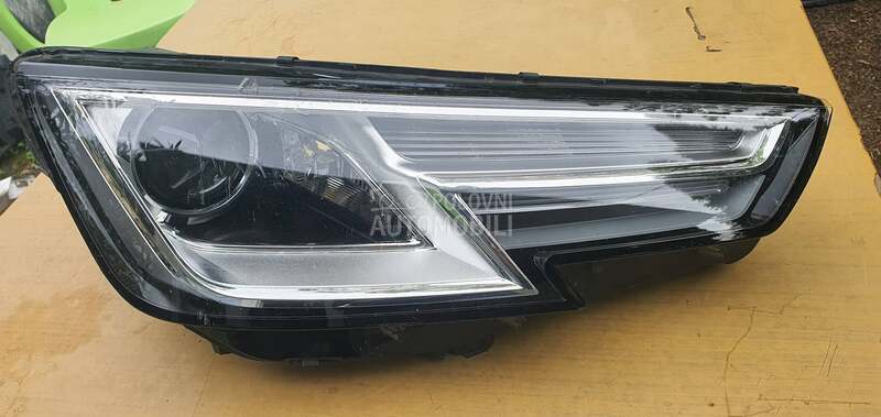 far b9 desni bi xenon za Audi A4