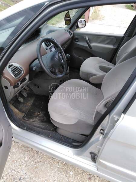Duvaljke i delovi ventilacije za Citroen Xsara Picasso