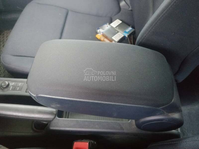 naslon za Audi A3 od 2003. do 2005. god.