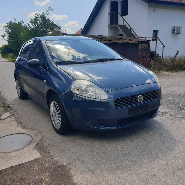 Fiat Grande Punto DELOVI -  kompletan auto u delovima