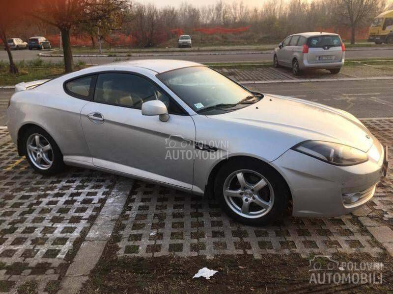 Hyundai Coupe -  kompletan auto u delovima