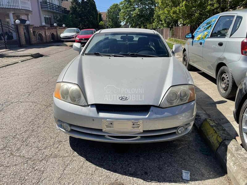 Hyundai Coupe 2003. god. -  kompletan auto u delovima