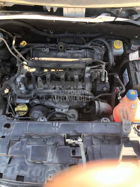 kompletan motor 1.3mjet 90ks za Fiat Grande Punto