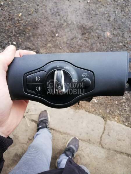 Prekidač svetala za Audi A4, A5 od 2008. do 2012. god.