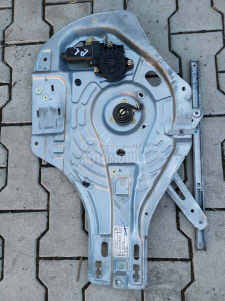 elektro podizac prozora za Hyundai Tucson od 2002. do 2010. god.