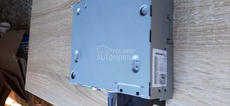 Radio cd player za Peugeot 508