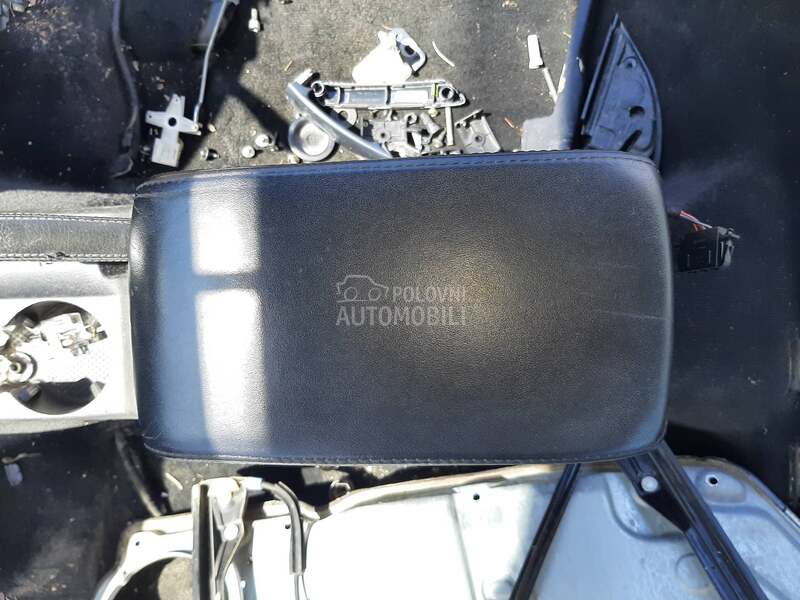 poklopac naslona za ruku za Volkswagen Passat B5.5