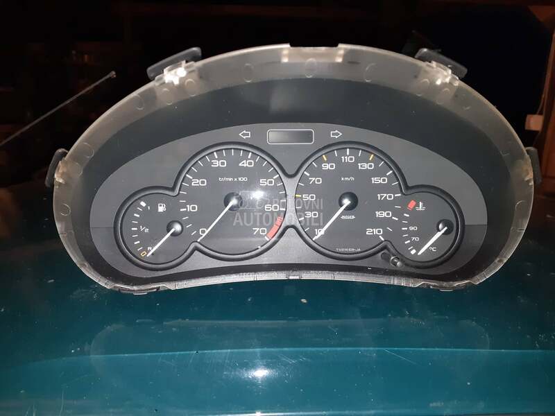 Instrument tabla za Peugeot 206