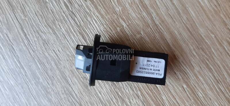 Senzor temperature 9666633580 za Peugeot 508 od 2010. do 2017. god.