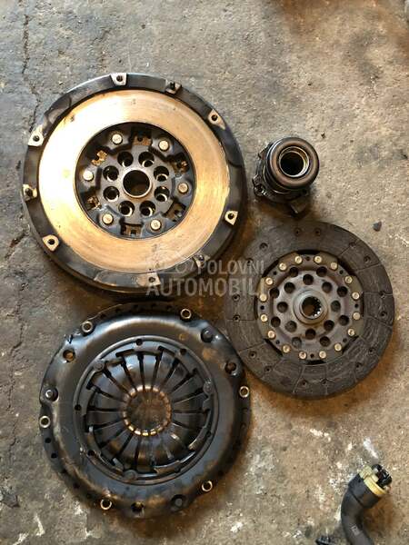 Set kvacila sa plivajucim 1.7 za Opel Astra H