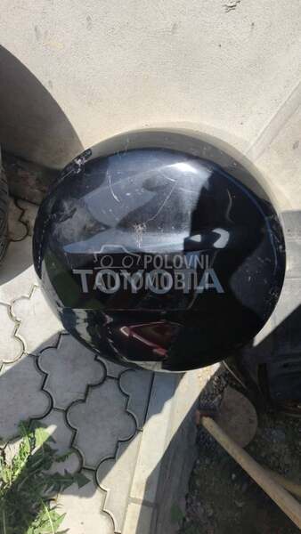 poklopac za Toyota RAV 4
