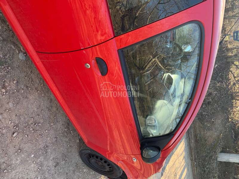 Prednja desna vrata za Citroen C1 od 2005. do 2012. god.