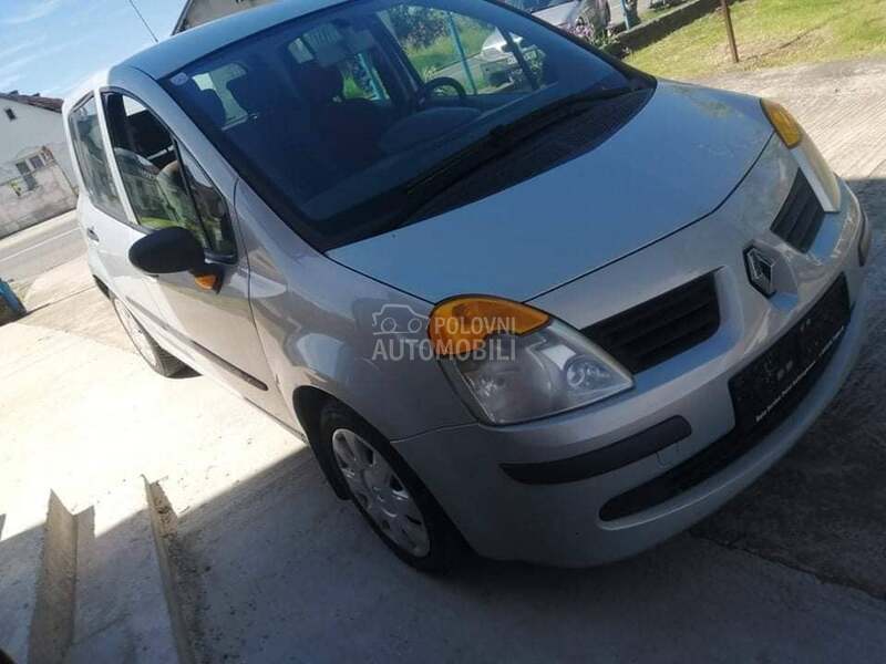 desni far za Renault Modus od 2004. do 2005. god.
