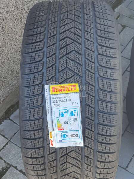 Pirelli 325/35 R22 Zimska