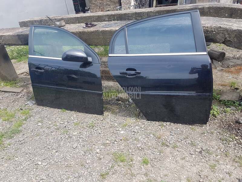 Vrata vise boja za Opel Signum, Vectra C od 2002. do 2008. god.