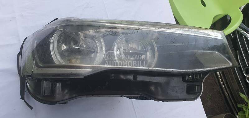 far desni f25 za BMW X3