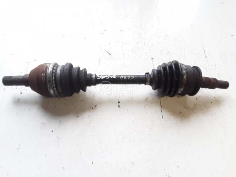 Poluosovina za Opel Astra J od 2009. do 2016. god.