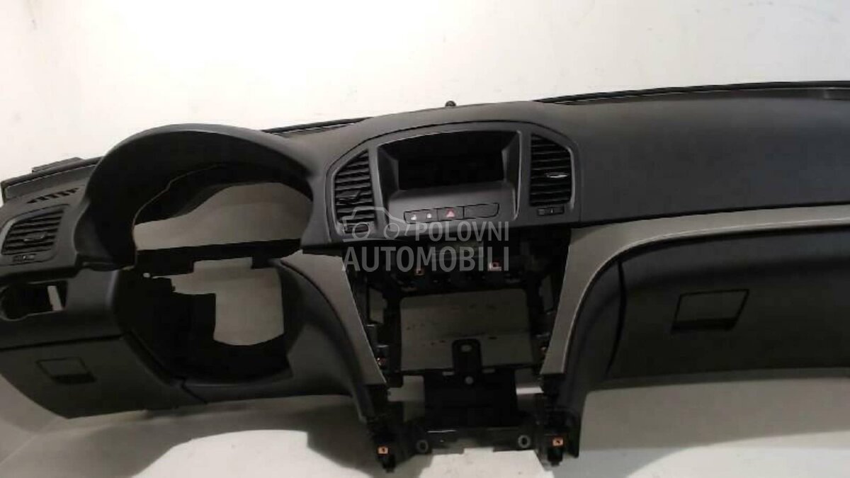 Instrument tabla za Opel Insignia