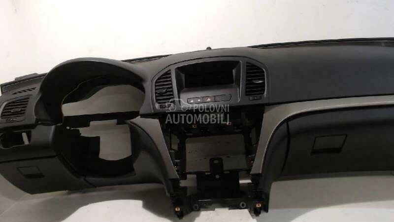 Instrument tabla za Opel Insignia