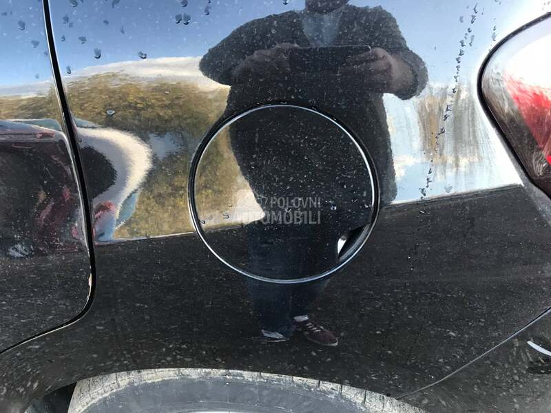 Poklopac rezervoara za Citroen C3 od 2009. do 2014. god.