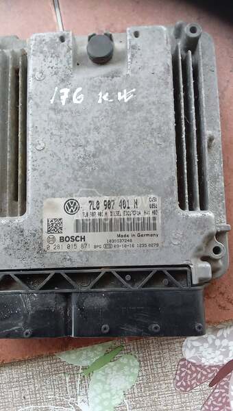 kompjuter motora 3,0d za Volkswagen Touareg od 2005. do 2010. god.