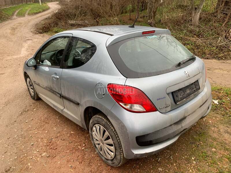 gepek vrata za Peugeot 207 od 2006. do 2012. god.