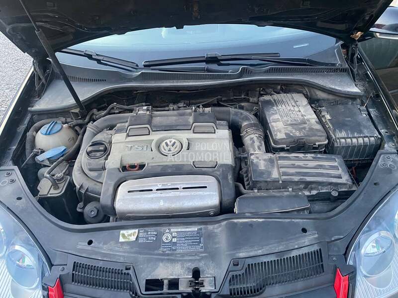 kuciste filtera 1.4TFSI za Volkswagen Golf 5