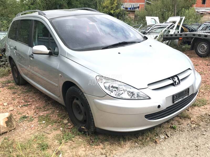Prednja desna vrata za Peugeot 307 od 2001. do 2008. god.