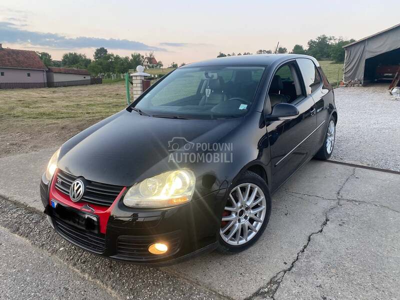prednjica,prsa,branik,1.4TFSI za Volkswagen Golf 5