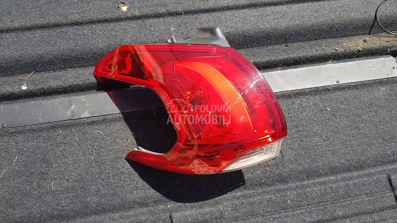 stop lampa za Peugeot 2008 od 2013. do 2017. god.