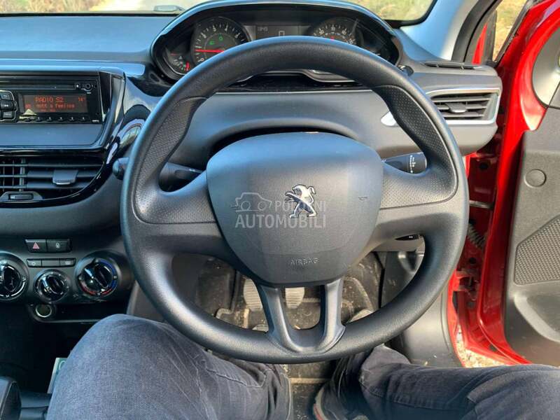 Volan za Peugeot 208 od 2012. do 2016. god.