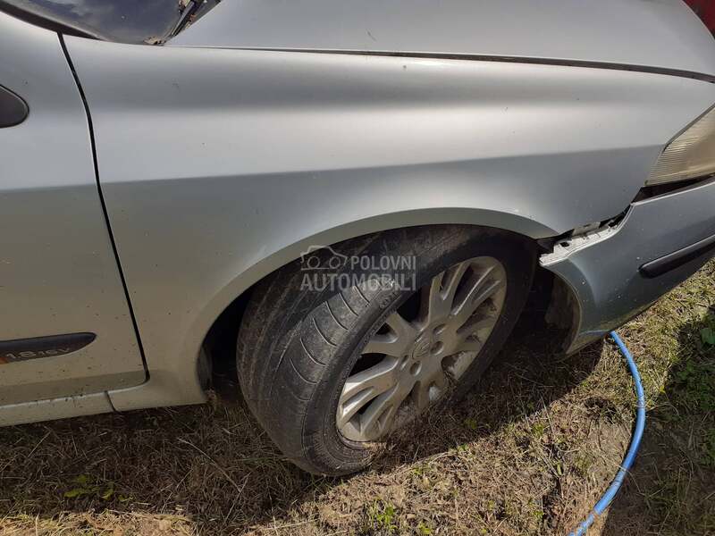 desno krilo za Renault Laguna