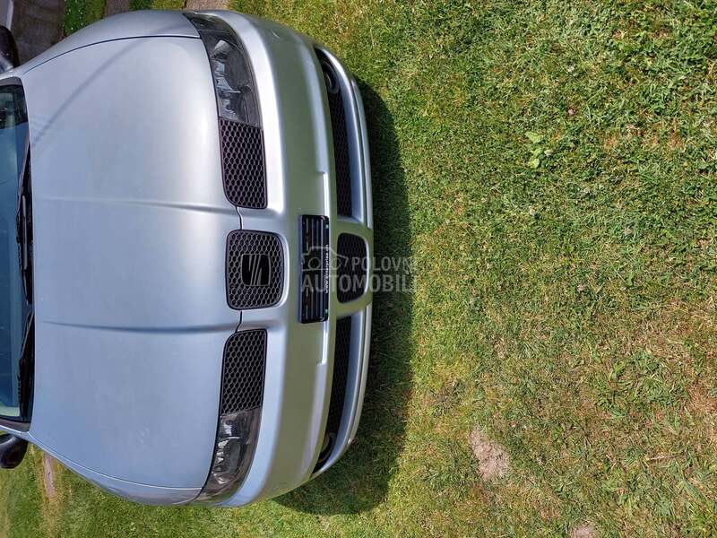 Prednji branik za Seat Leon, Toledo od 2000. do 2005. god.