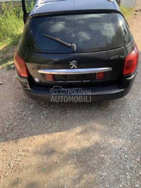Zadnji branik za Peugeot 407 od 2004. do 2011. god.