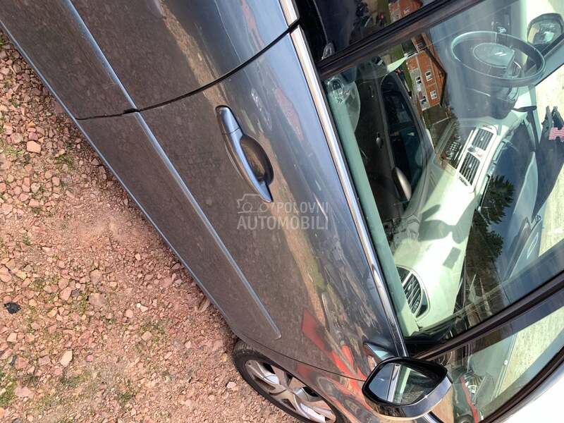Prednja desna vrata za Citroen C4 Grand Picasso od 2006. do 2013. god.