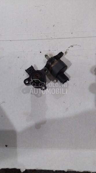 Regulator pritiska goriva za Alfa Romeo 147