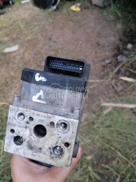 ABS  pumpa za Volkswagen Passat B5, Passat B5.5 od 1998. do 2005. god.