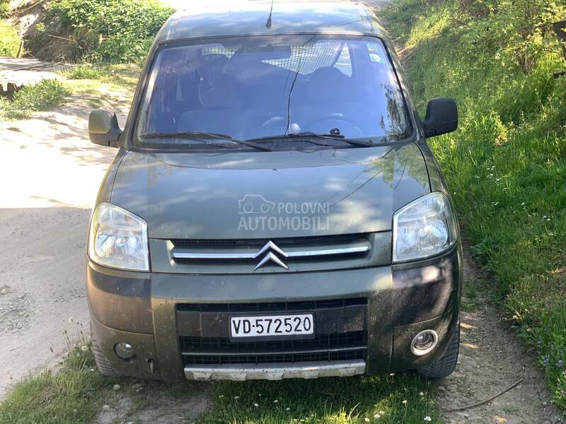 prednji branik za Citroen Berlingo od 2000. do 2008. god.